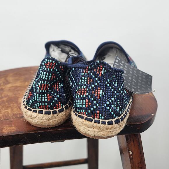 New NWT DV Ottie Espadrilles Size 8.5‎ 8 1/2 Blue Casual Comfort - Picture 4 of 6